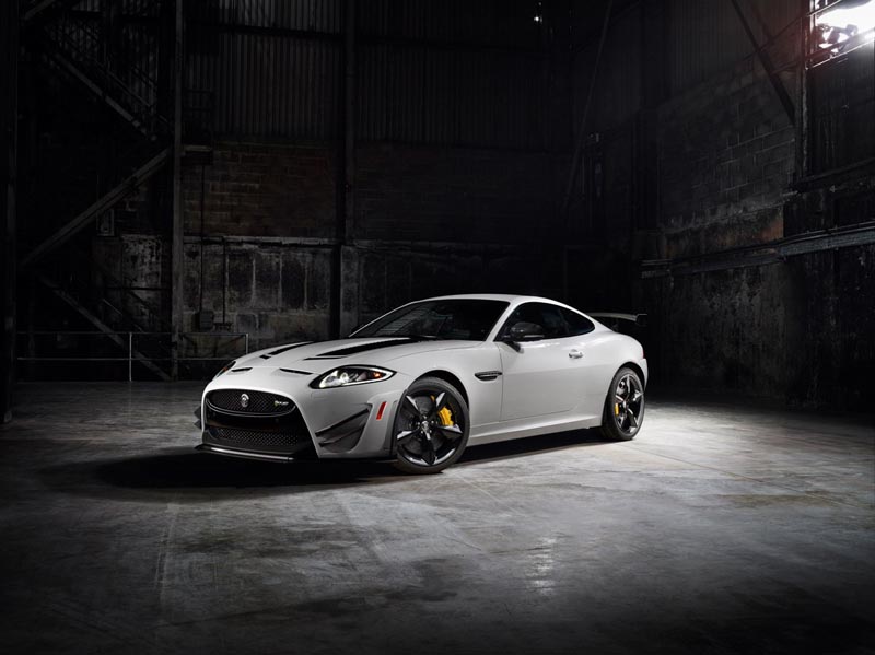 Jaguar în serie limitată, testat de Chris Harris 